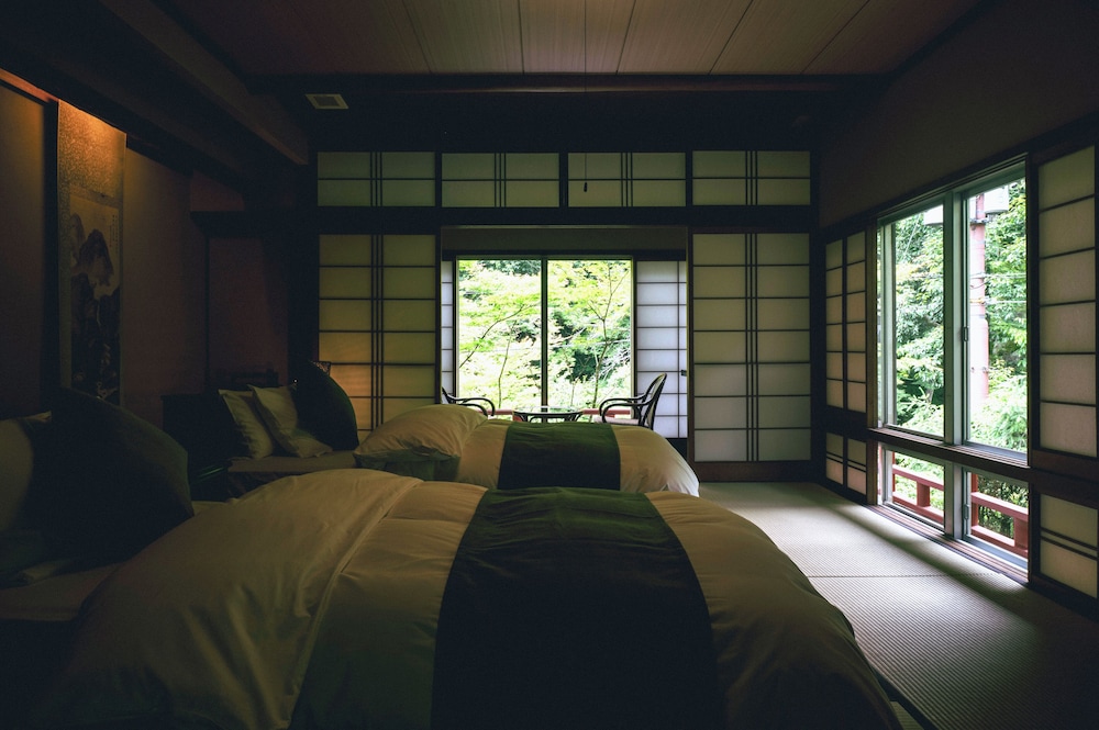 ツインルーム リバービュー | こもれびの宿 明徳庵