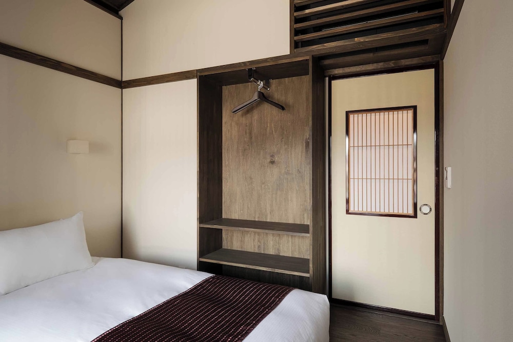 トラディショナル ハウス 4 ベッドルーム キッチン ガーデンビュー ワードローブ0 | Nananohi Machiya House