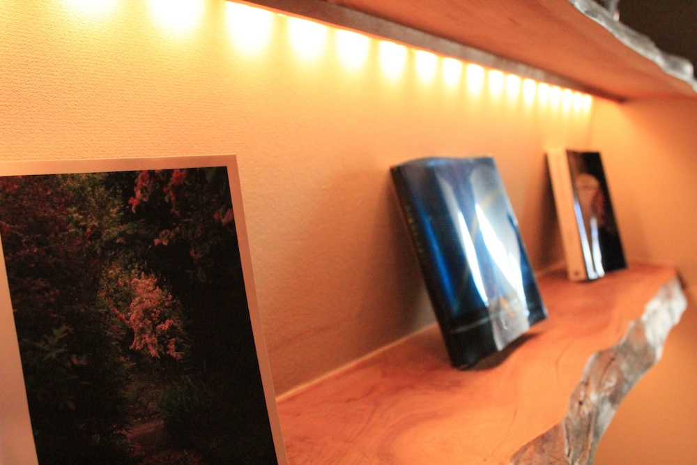 ロビー1 | 小坪海岸凛花