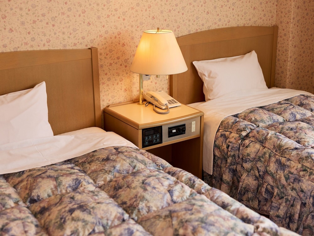 クラシック ツインルーム 客室1 | グリーンベル