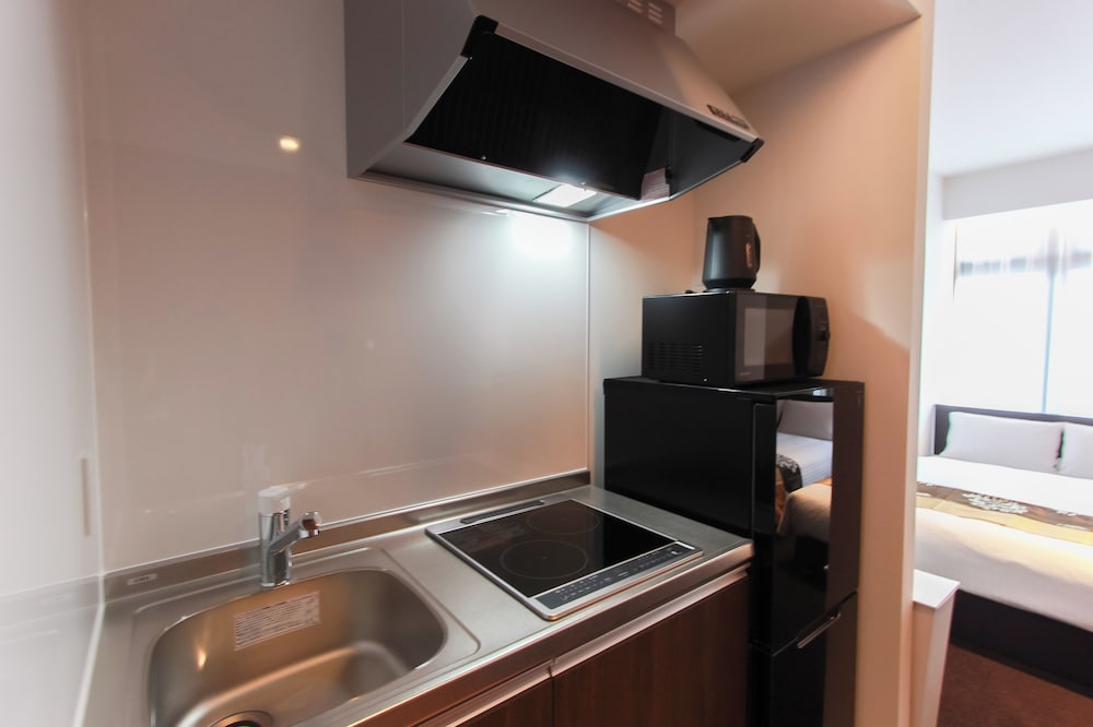 コンフォート 4 人部屋 客室9 | The Arbor Hotel