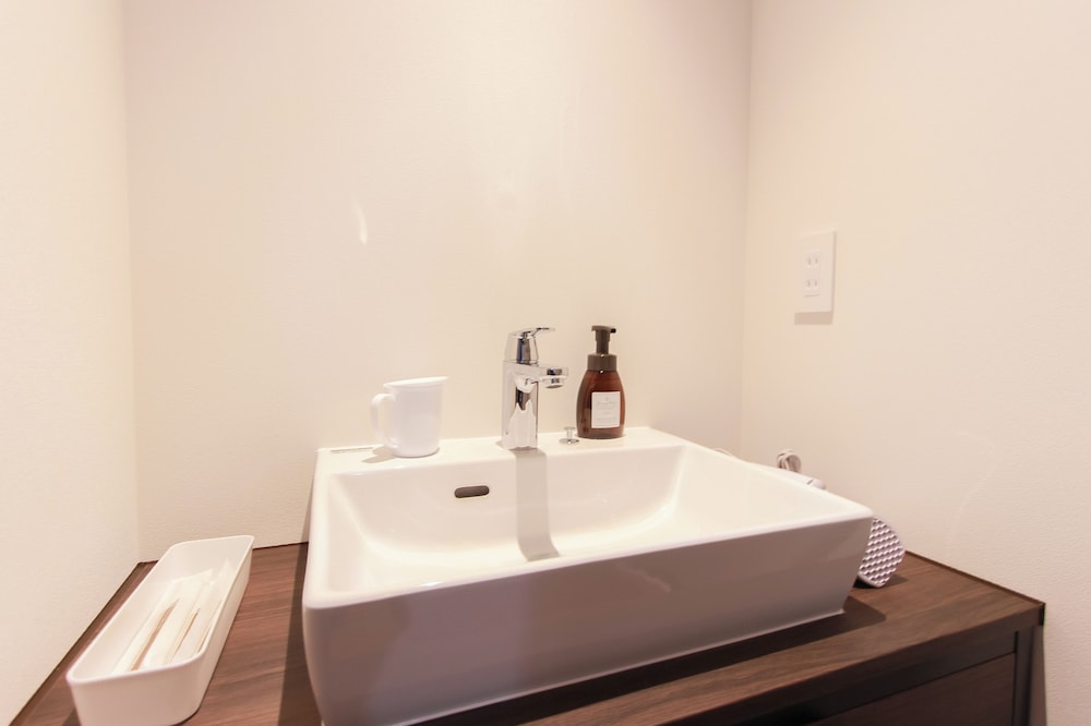 コンフォート 4 人部屋 客室2 | The Arbor Hotel