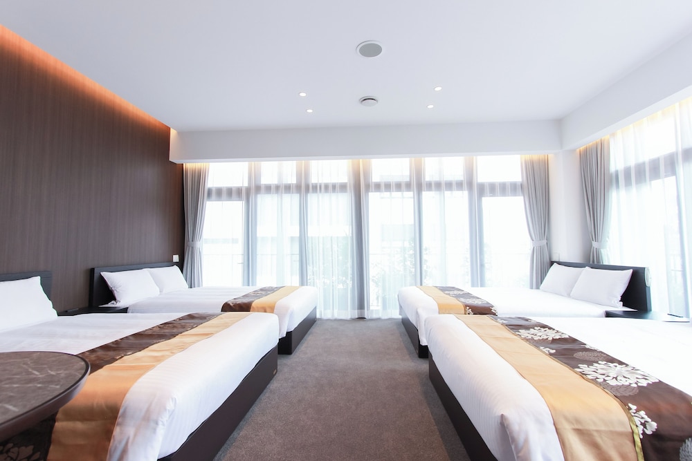 ファミリー ルーム 客室3 | The Arbor Hotel