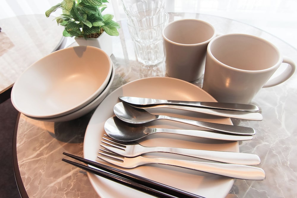 コンフォート 4 人部屋 客室13 | The Arbor Hotel