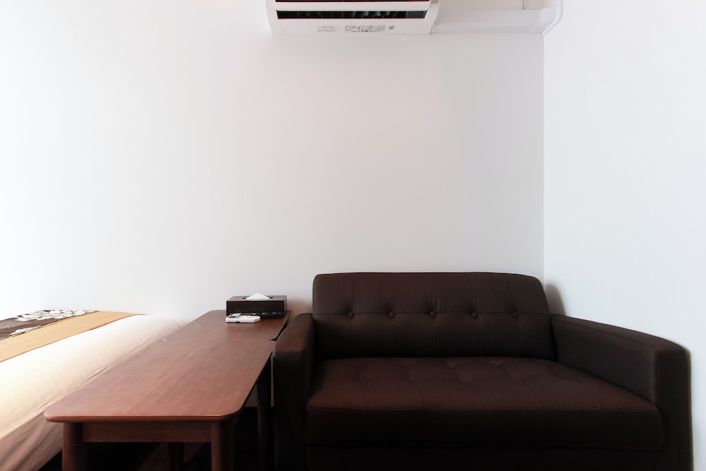 コンフォート 4 人部屋 客室3 | The Arbor Hotel