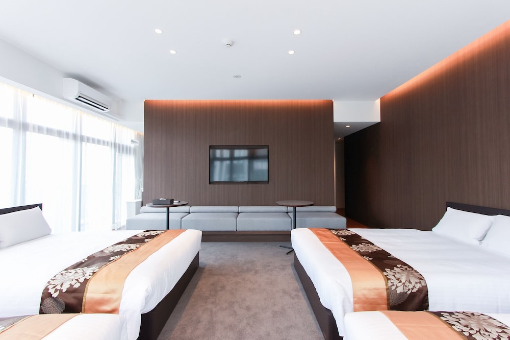 ファミリー ルーム 客室1 | The Arbor Hotel