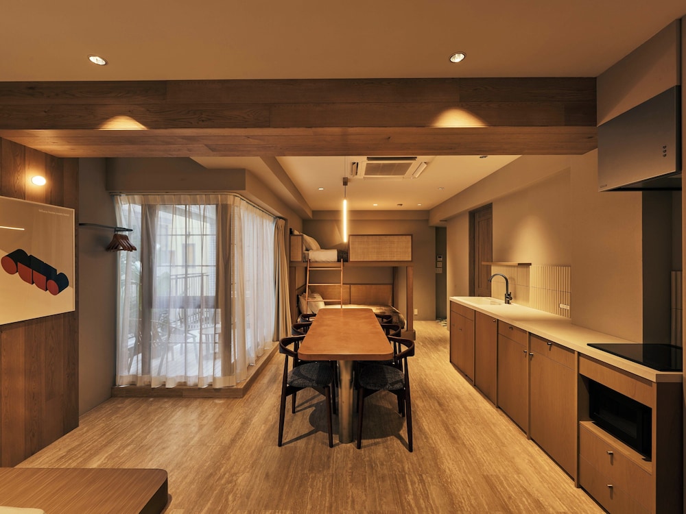 デラックス スタジオ 客室内のダイニングエリア0 | illi Mia Kinshicho