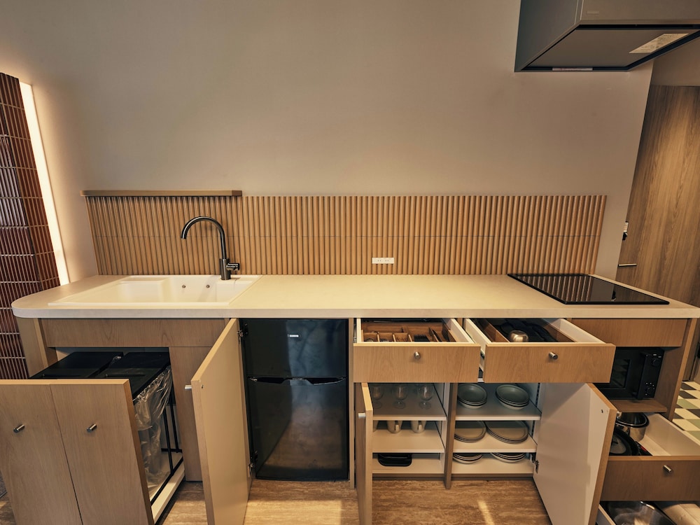 デラックス スタジオ 専用キッチン3 | illi Mia Kinshicho