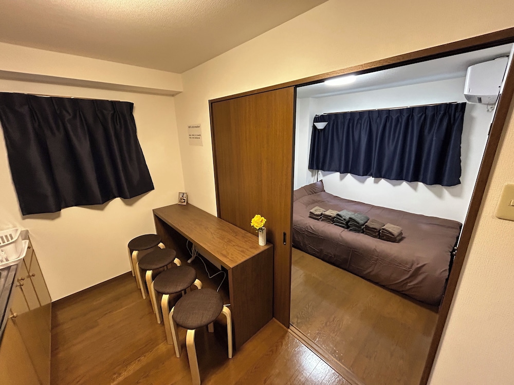 エコノミー アパートメント 禁煙 バルコニー (401) 客室内のダイニングエリア0 | SOLEIL TOKI3