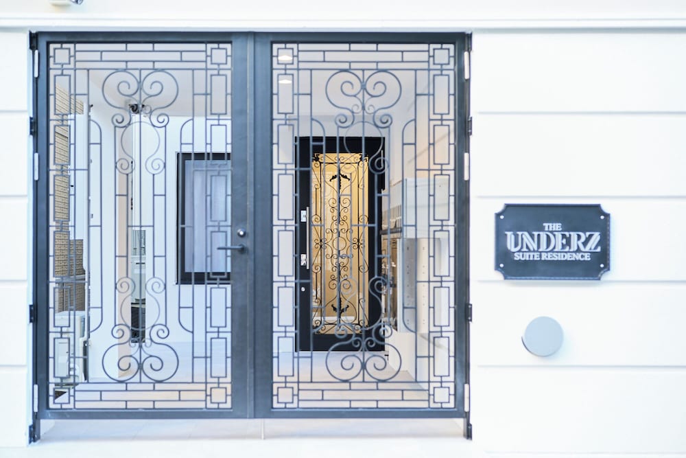 外観1 | The under suite residence Ikebukuro by Tranova