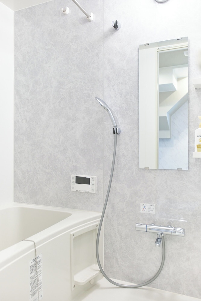 A (3p) 禁煙 バスルーム1 | The under suite residence Ikebukuro by Tranova