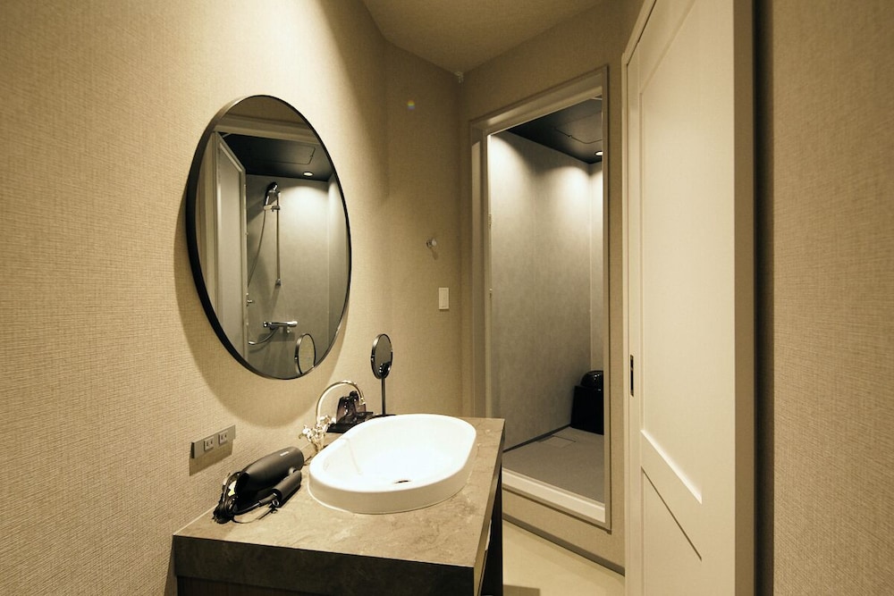 モデレートセミダブル 禁煙 バスルーム0 | トランセンダーホテル横浜