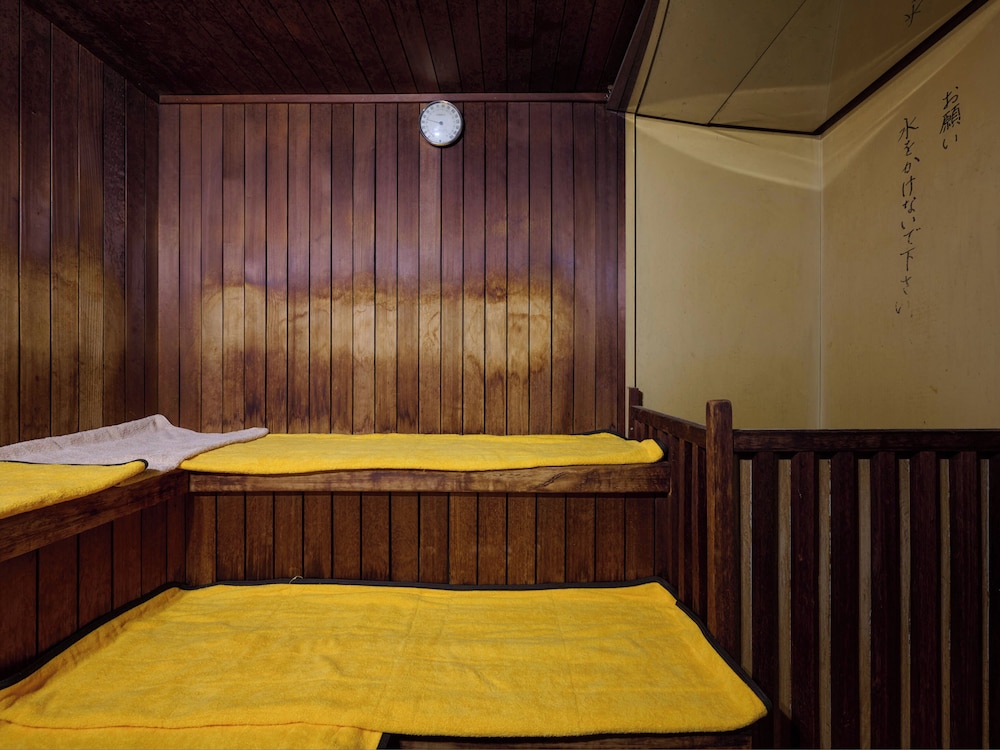 [喫煙可] 和室2名様 (バス/トイレ共用) 共用バスルーム4 | Tabist ビジネスホテル寺本