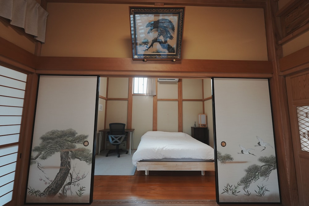 和風ハウス コートヤードビュー 客室2 | えにしの宿・市原