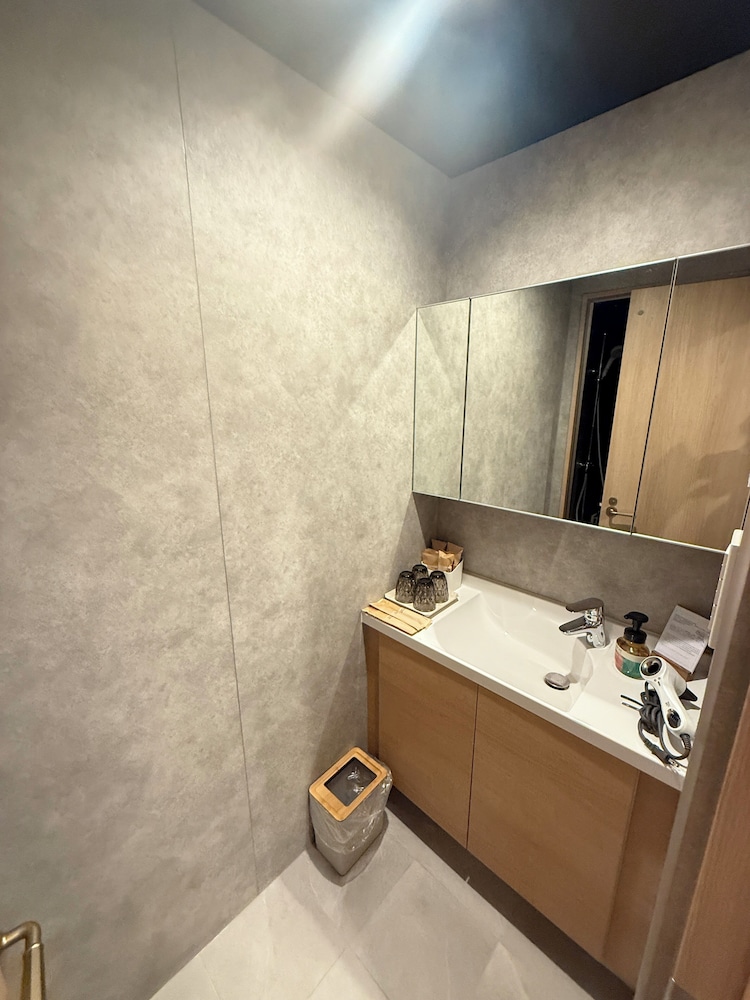 ファミリー 4 人部屋 ガーデンビュー バスルーム0 | Gouhou Graden hotel