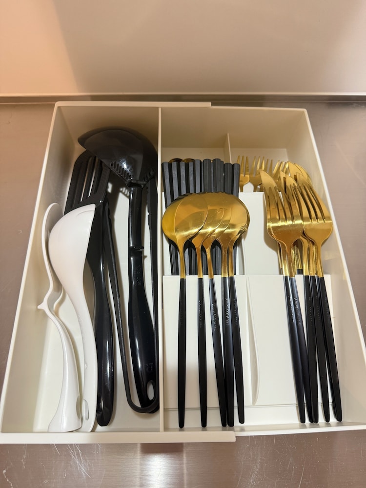 ファミリー 4 人部屋 ガーデンビュー 専用キッチン3 | Gouhou Graden hotel