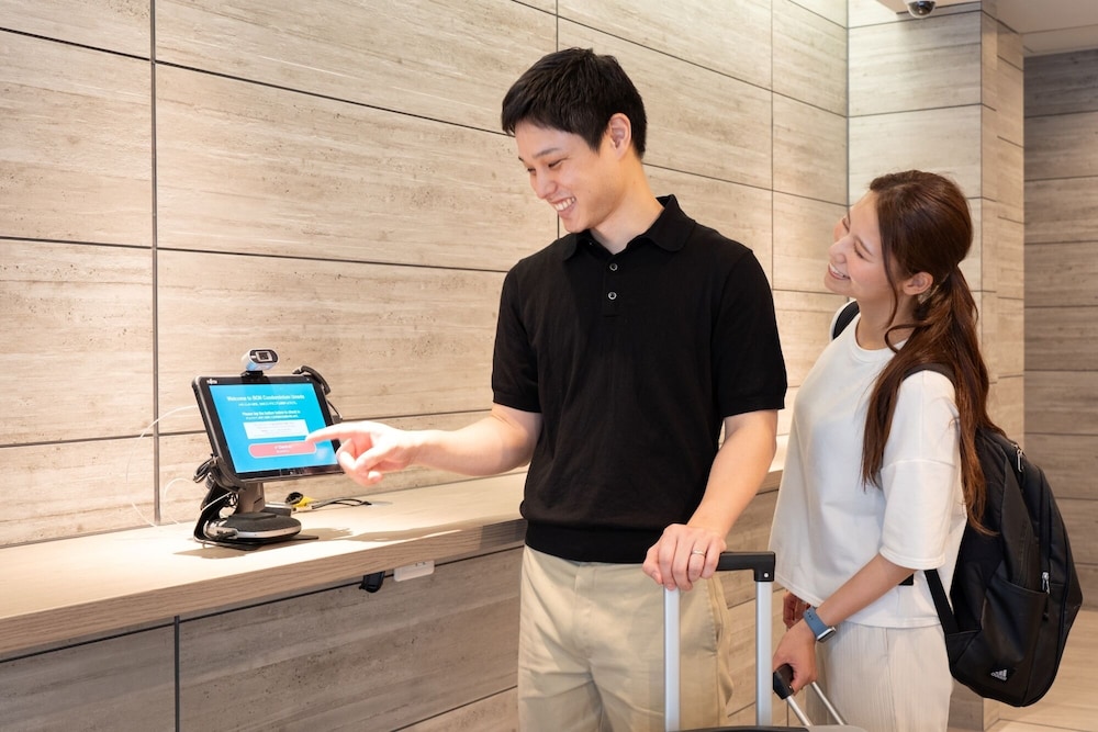 チェックイン / チェックアウト キオスク1 | Regale Namba チェックイン / チェックアウト キオスク1 | Regale Namba
