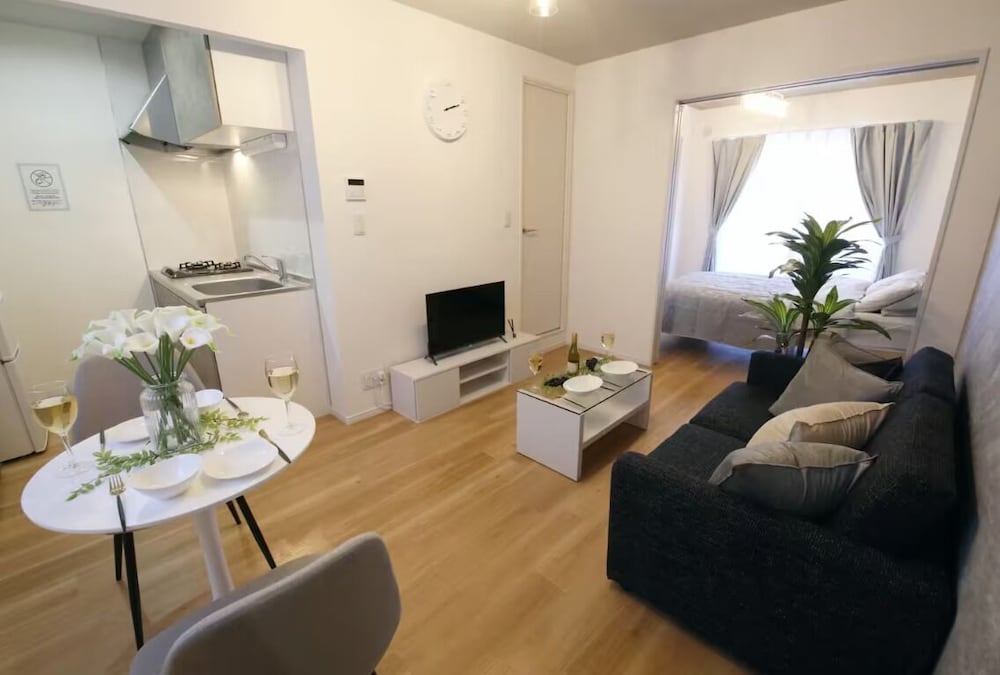 コンフォート アパートメント ベッド (複数台) 禁煙 バルコニー 203 リビング エリア3 | フォルモント寺田町