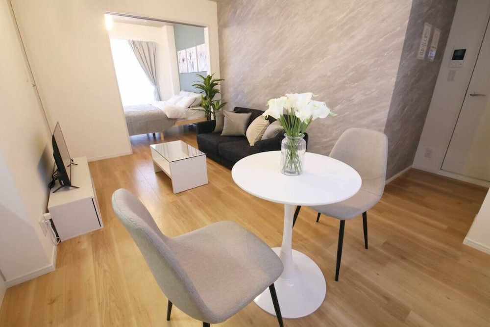 コンフォート アパートメント ベッド (複数台) 禁煙 バルコニー 203 リビング エリア8 | フォルモント寺田町