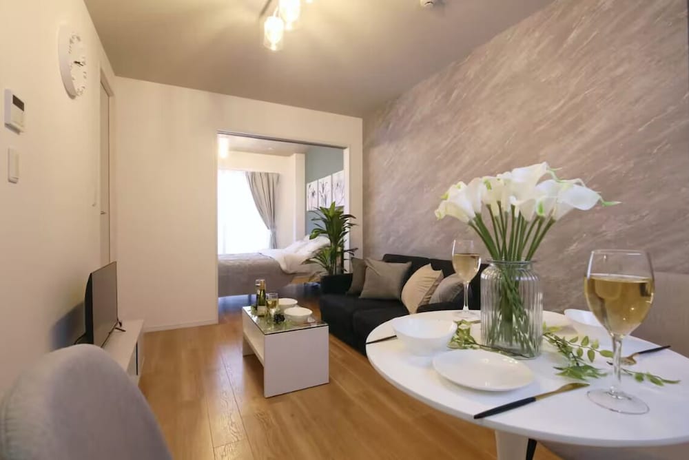 コンフォート アパートメント ベッド (複数台) 禁煙 バルコニー 203 リビング エリア12 | フォルモント寺田町