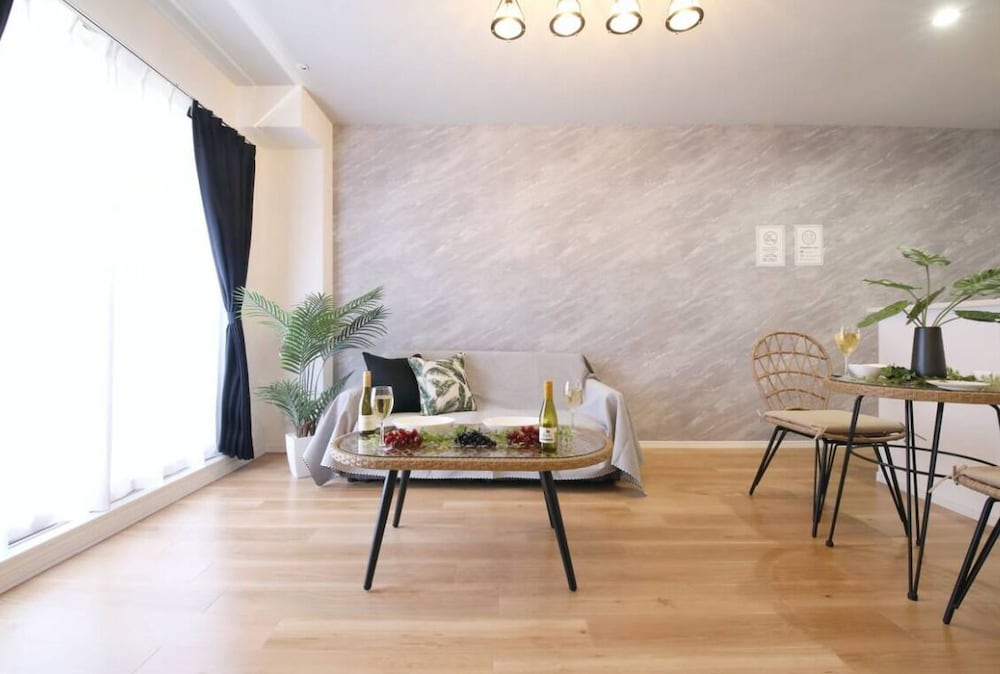 コンフォート アパートメント ベッド (複数台) 禁煙 バルコニー 202 リビング エリア1 | フォルモント寺田町