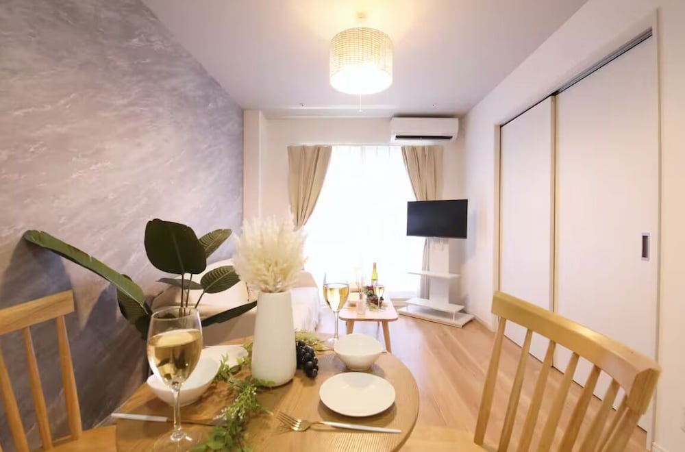 コンフォート アパートメント ベッド (複数台) 禁煙 バルコニー 201 リビング エリア2 | フォルモント寺田町