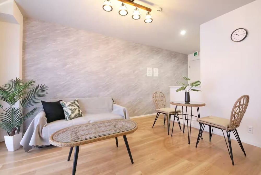 コンフォート アパートメント ベッド (複数台) 禁煙 バルコニー 202 リビング エリア9 | フォルモント寺田町