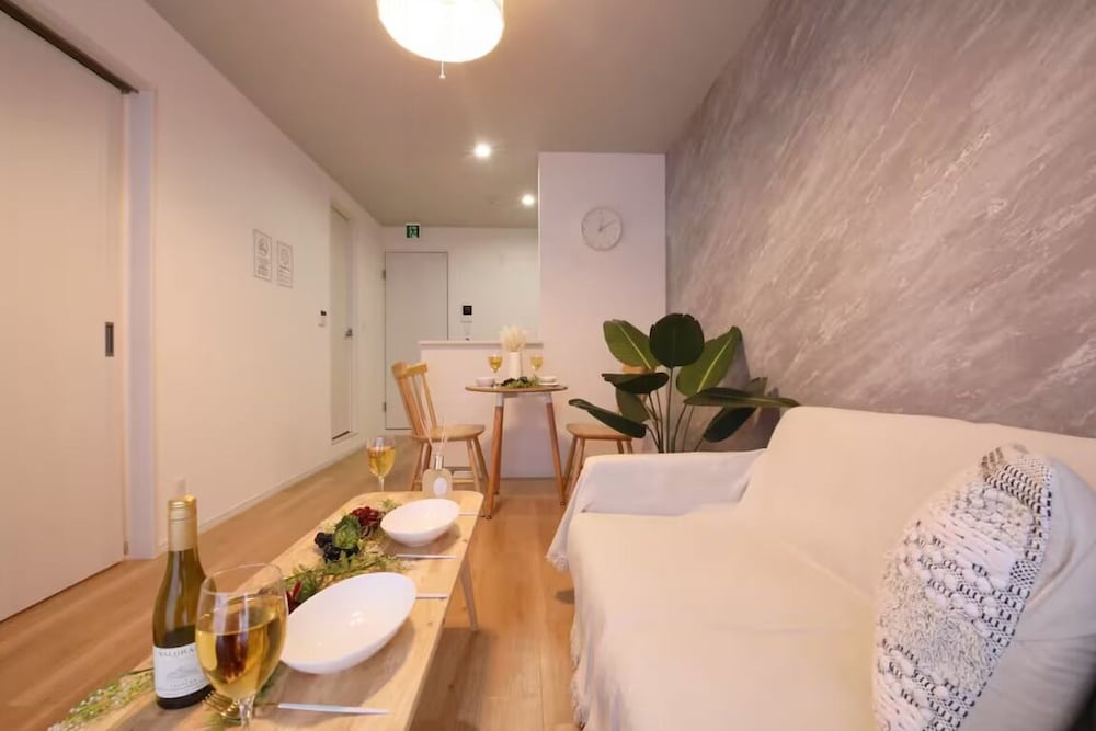 コンフォート アパートメント ベッド (複数台) 禁煙 バルコニー 201 リビング エリア3 | フォルモント寺田町