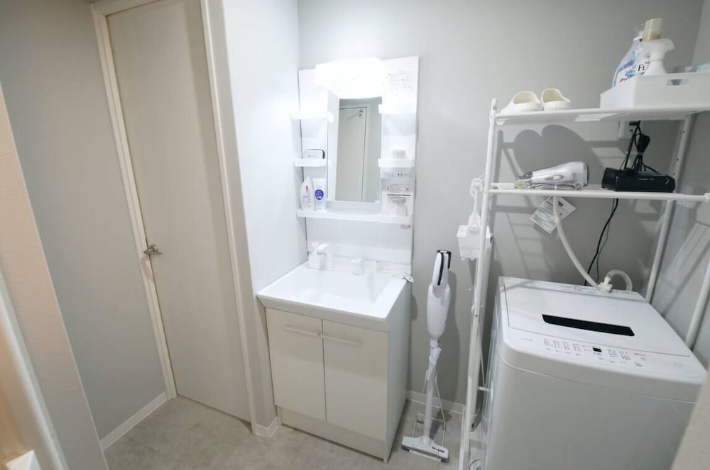 コンフォート アパートメント ベッド (複数台) 禁煙 バルコニー 202 バスルーム0 | フォルモント寺田町