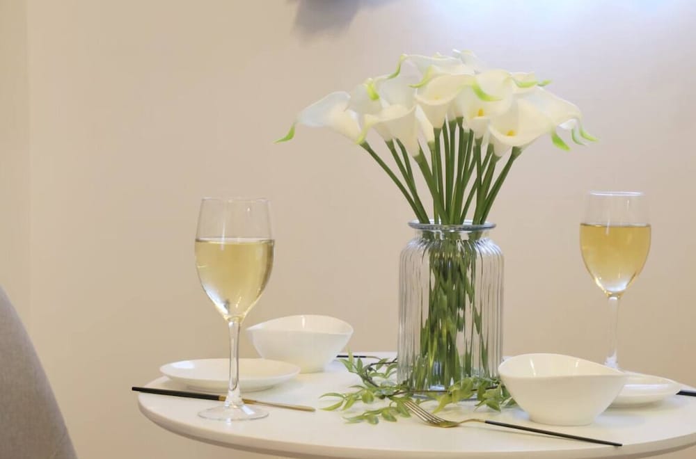 コンフォート アパートメント ベッド (複数台) 禁煙 バルコニー 203 客室内のダイニングエリア2 | フォルモント寺田町