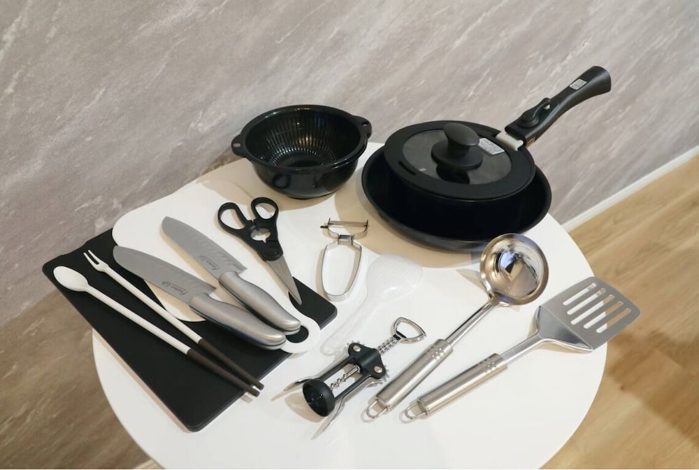 コンフォート アパートメント ベッド (複数台) 禁煙 バルコニー 203 専用キッチン3 | フォルモント寺田町