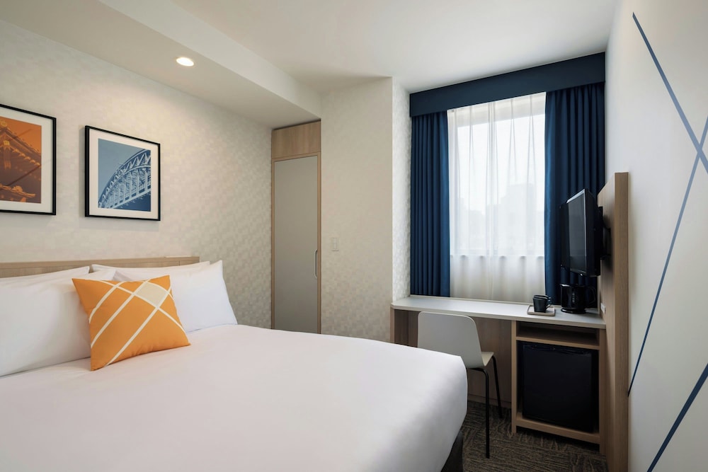 ルーム ダブルベッド 1 台 禁煙 | フォーポイント フレックス by シェラトン 東京東神田