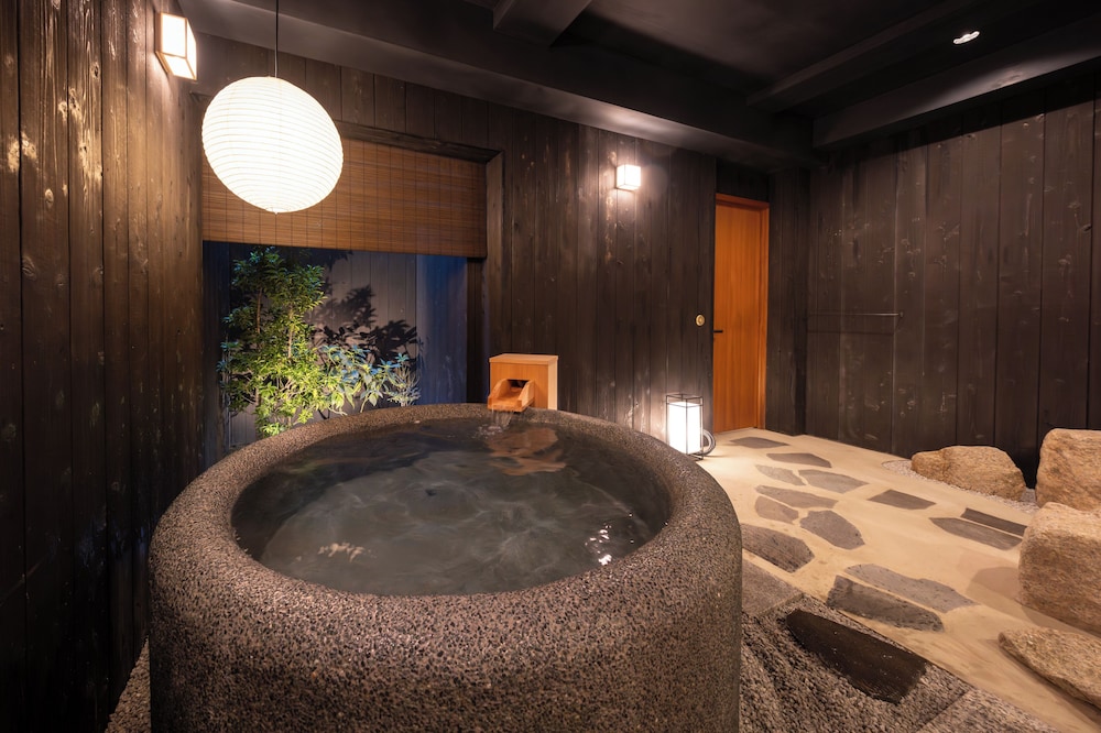 デラックス ダブルルーム 客室4 | Nazuna 京都 西本願寺