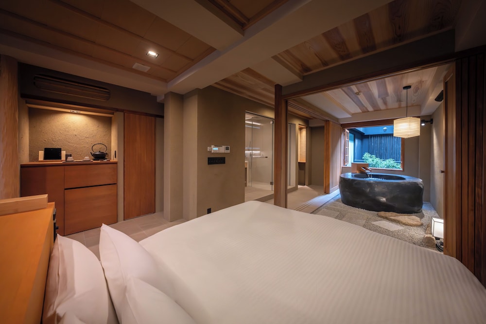 ベーシック ダブルルーム 客室2 | Nazuna 京都 西本願寺