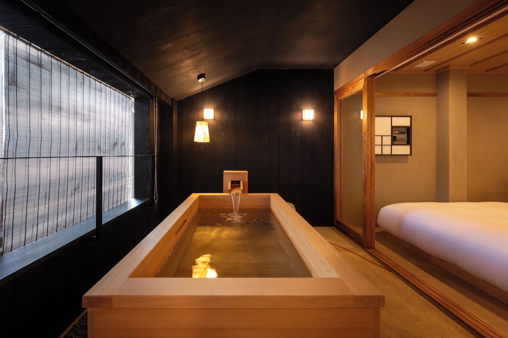 ベーシック ダブルルーム 客室8 | Nazuna 京都 西本願寺