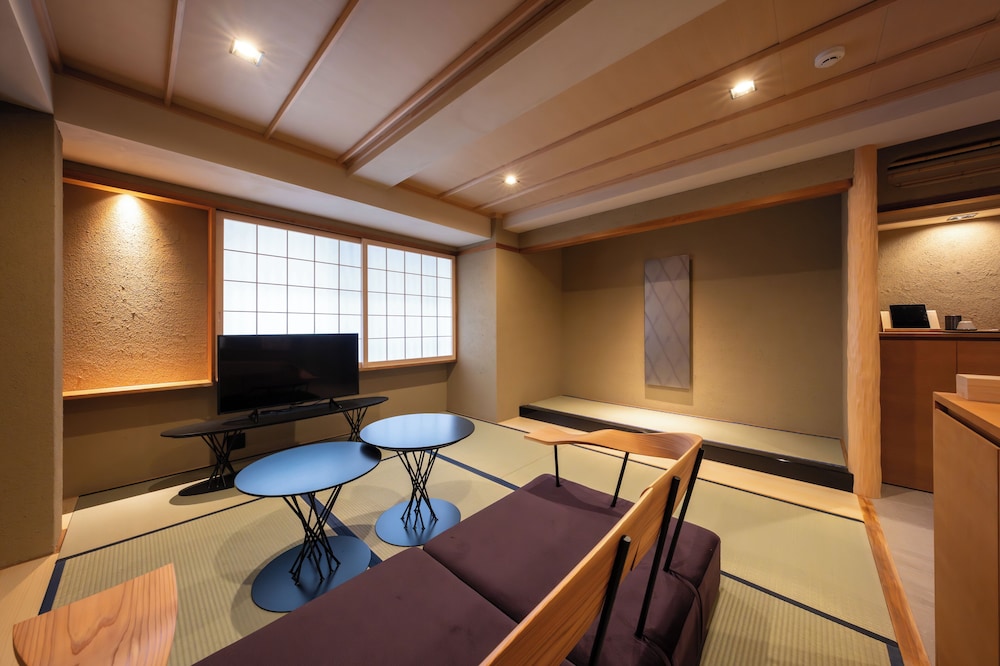 ベーシック ダブルルーム 客室4 | Nazuna 京都 西本願寺