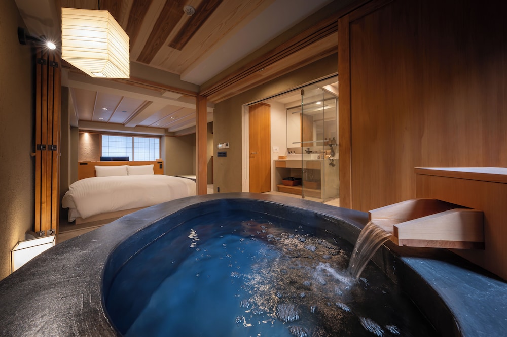 ベーシック ダブルルーム | Nazuna 京都 西本願寺