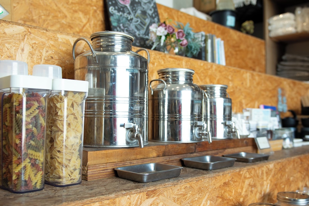 フロント1 | THE CHIKURA UMI BASE CAMP