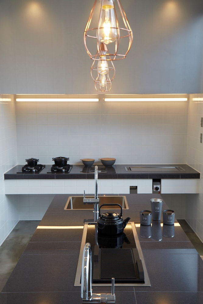 ヴィラ 1 ベッドルーム 専用キッチン0 | THE CHIKURA UMI BASE CAMP