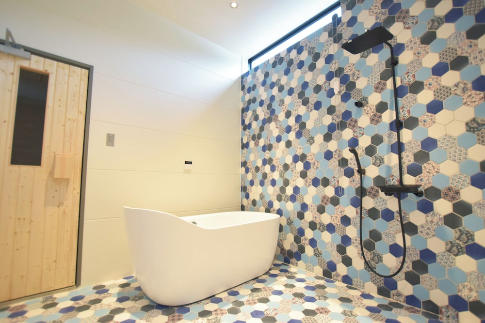 スーペリア アパートメント バスルーム0 | THE CHIKURA UMI BASE CAMP