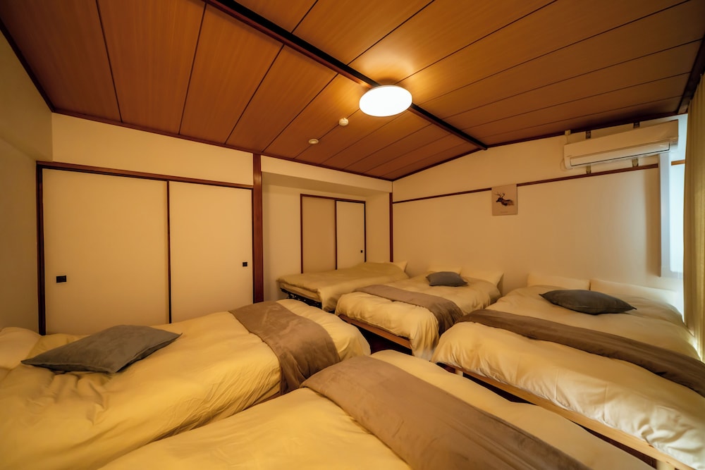 スタンダード ファミリールーム(客室内バスなし・トイレあり)禁煙 客室1 | Casa G.S. 大阪港