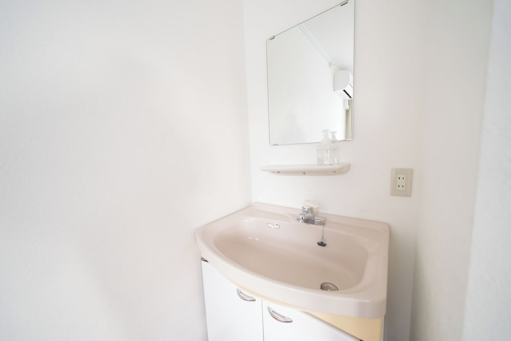 ファミリールーム(客室内バスなし・トイレあり)禁煙 客室4 | Casa G.S. 大阪港