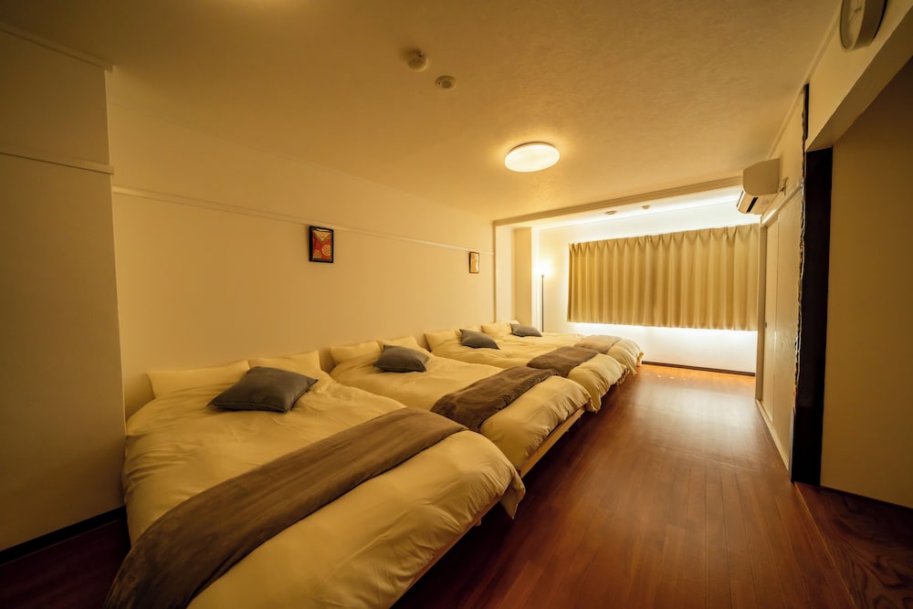 スーペリア ファミリールーム（専用バス・トイレ付）禁煙 客室2 | Casa G.S. 大阪港