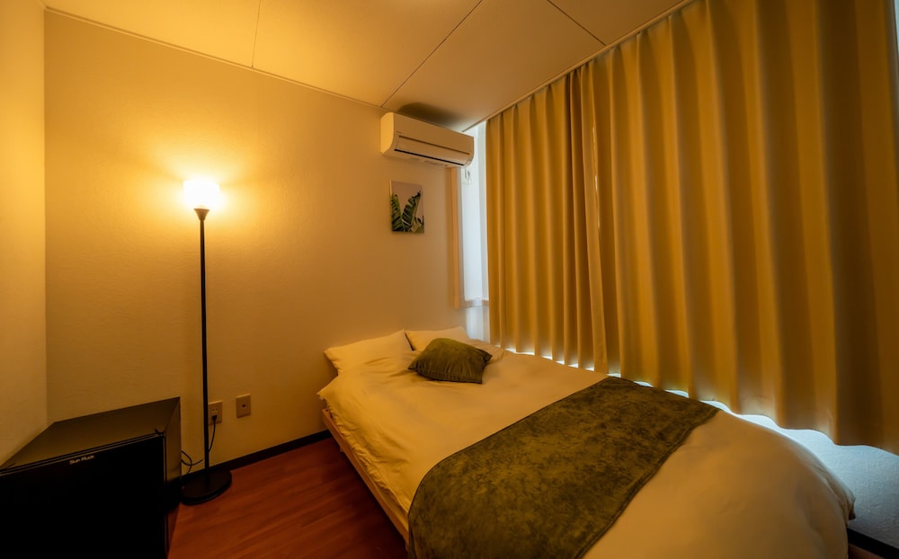 クラシック トリプルルーム(専用バス・トイレ付)禁煙 客室3 | Casa G.S. 大阪港