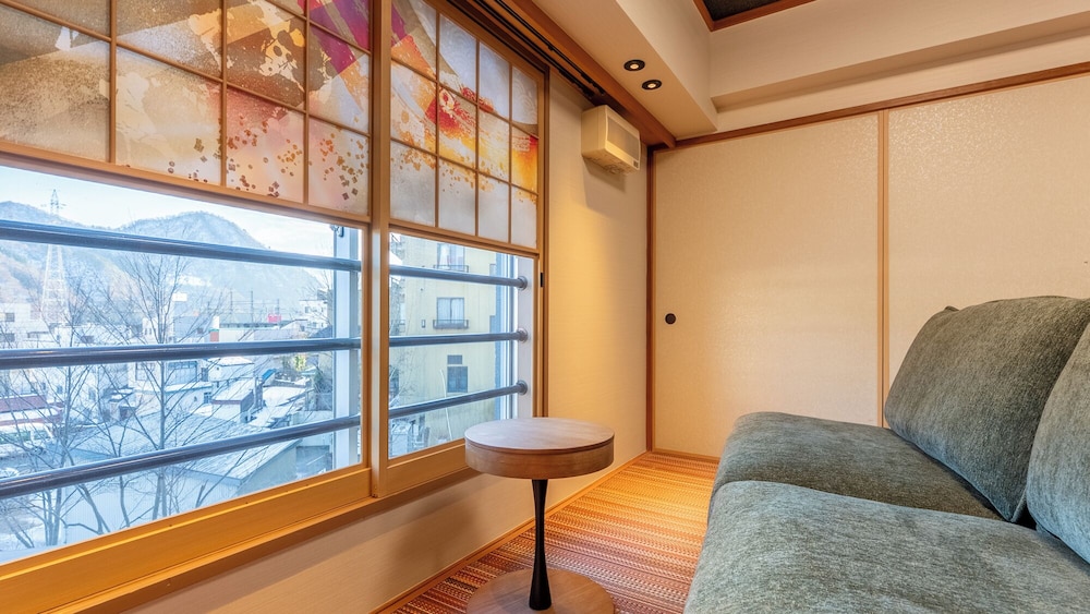 [和モダンスイート和洋室] 60平米 信楽焼半露天風呂 禁煙 部屋からの景観0 | リブマックスリゾート越後湯沢