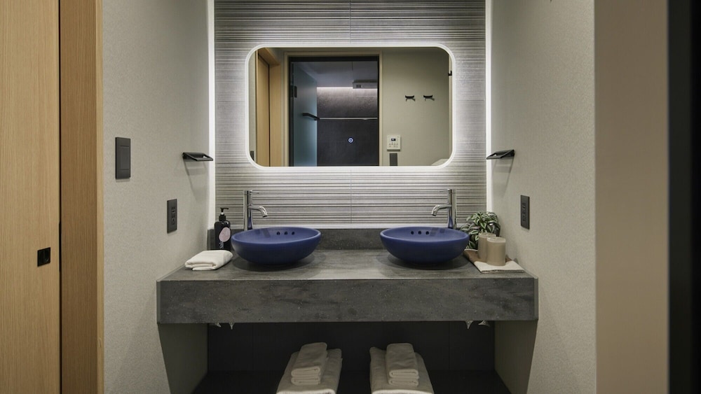 モデレート4ベッド リバービュー バスルーム3 | Minn 河原町五条リバーサイド