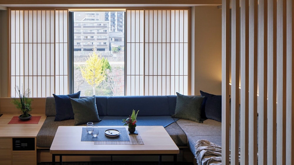 モデレート4ベッド リバービュー 施設の正面0 | Minn 河原町五条リバーサイド