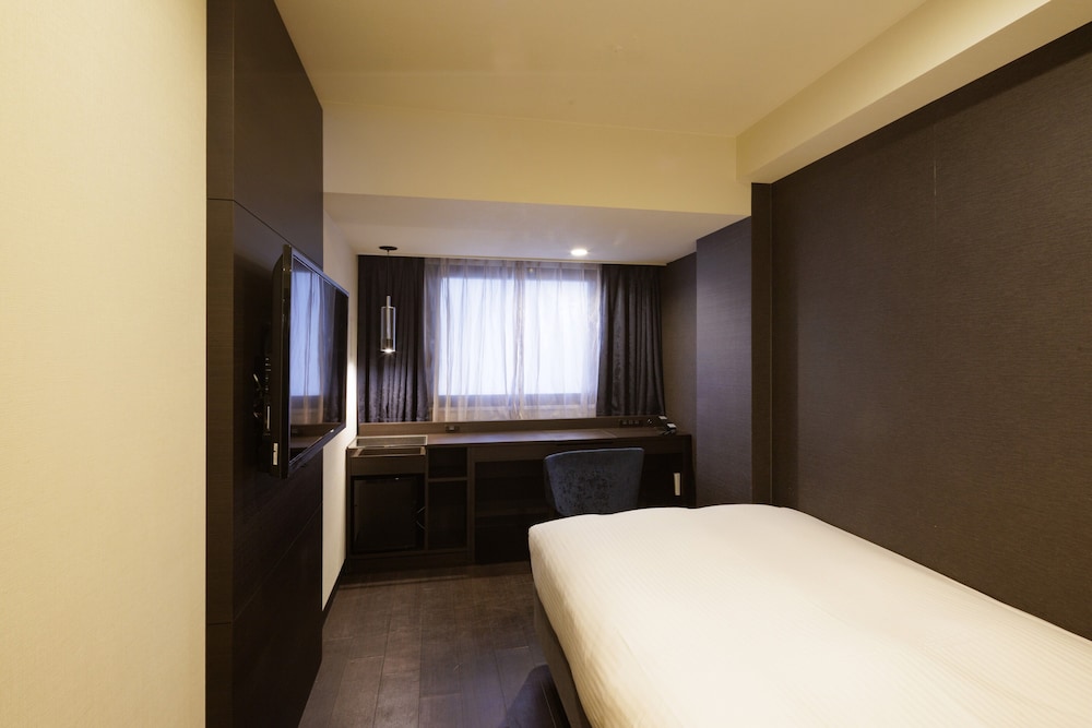 スタンダード セミダブルルーム 客室4 | ホテルアマネク大阪なんば