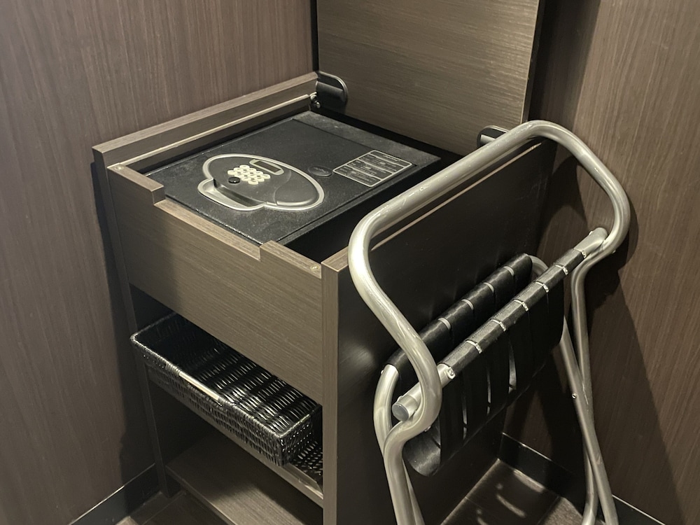 スタンダード ダブルルーム 客室3 | ホテルアマネク大阪なんば