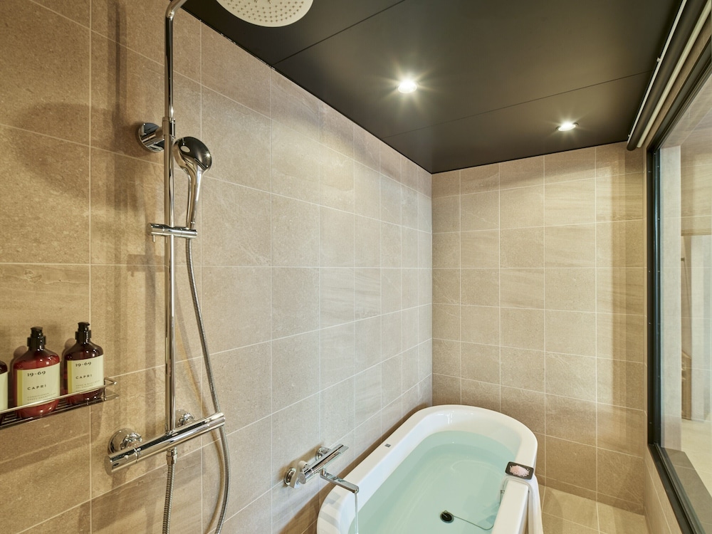 ペントハウスオーシャンビュー(WEST棟) 禁煙 バスルーム0 | edit x seven 瀬戸内小豆島